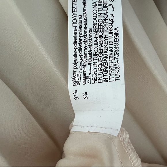 Zara Cream Satin effect Pleated Skirt - Picture 7 of 7